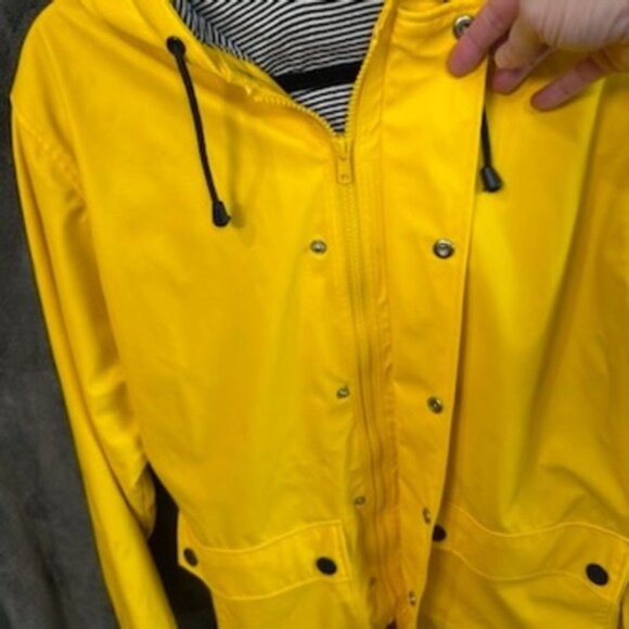Petit Bateau Yellow Raincoat Hooded Rain Jacket Striped Lining Womens Med - Picture 4 of 11